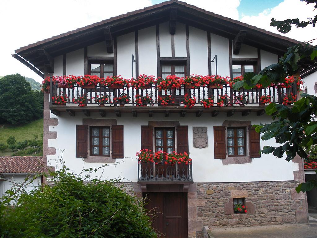 Country house Casa Rural Bordaberea *